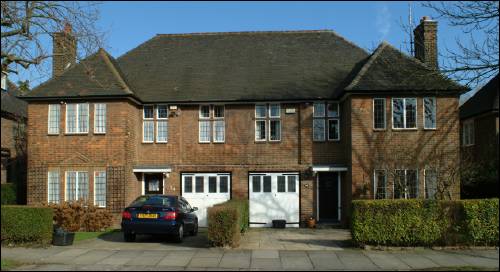 32-34 Litchfield Way